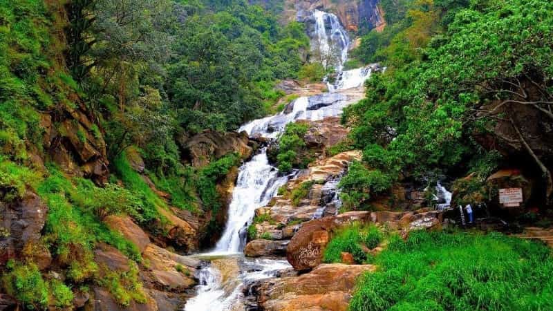Водопад Равана Шри Ланка