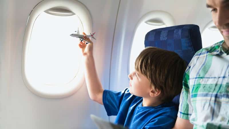 Путешествие с ребенком в самолете