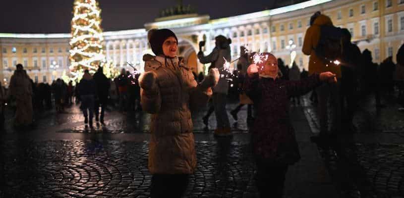 Новогодние каникулы 2024 в России: куда поехать?